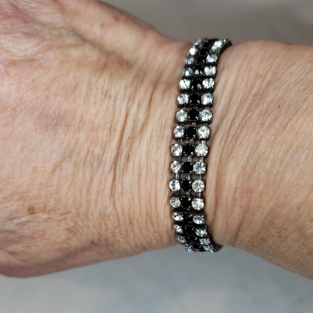 Chic Black and Silver Rhinestone Bracelet